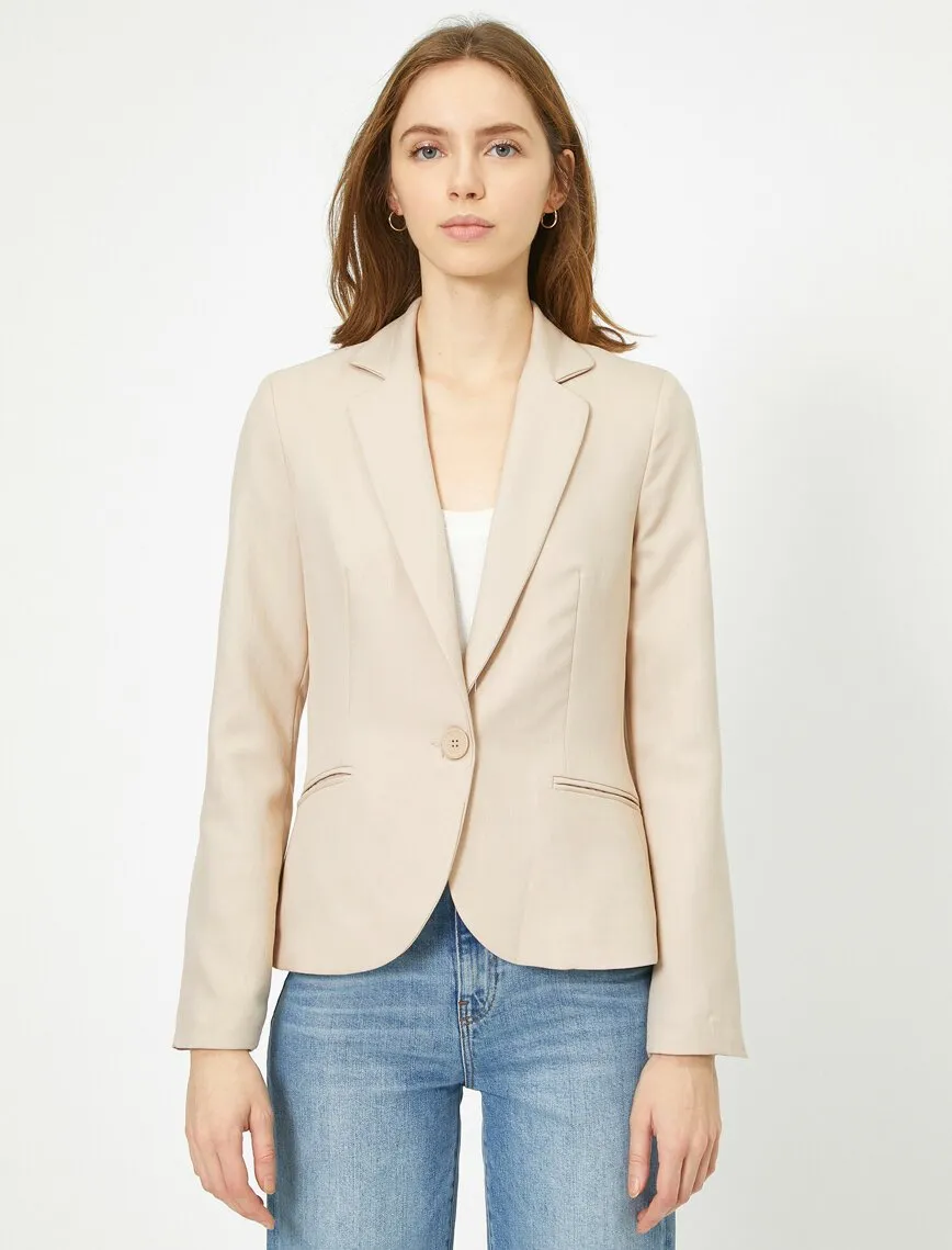 16538 Beige Tailored Crop Jacket